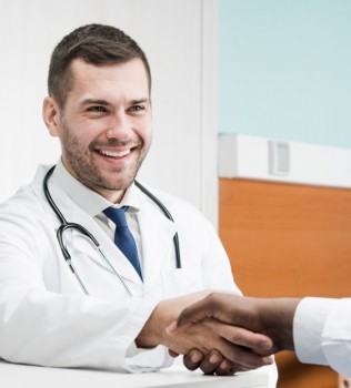 ¿Cada cuánto debo ver a mis médicos?